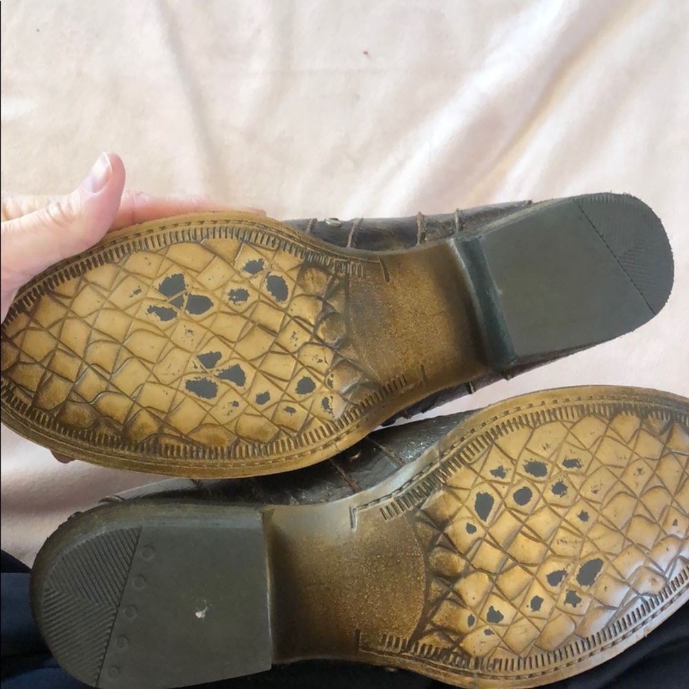 Very Volatile Booties - image 3